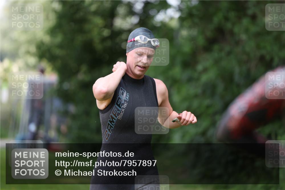 15.06.2025 - 7 Türme Triathlon Michael Strokosch http://msf.ph/oto/7957897 15.06.2025 12:37:13 Schwimmen 368, 369, 429, 491, 520, 556, 645, 668 meine-sportfotos.de