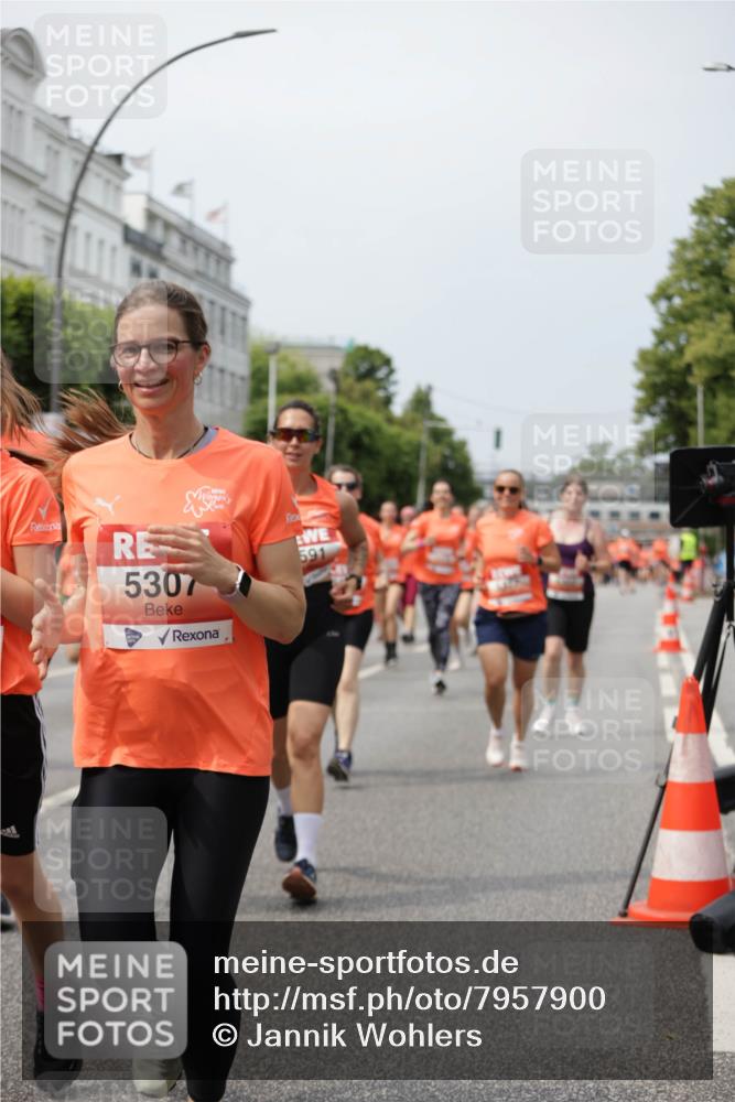 15.06.2025 - REWE Women's Run Jannik Wohlers http://msf.ph/oto/7957900 15.06.2025 09:44:14 Laufen 5307, 591 meine-sportfotos.de