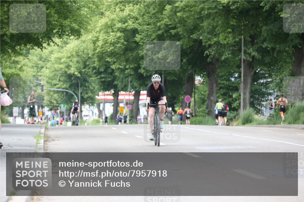 15.06.2025 - 7 Türme Triathlon Yannick Fuchs http://msf.ph/oto/7957918 15.06.2025 13:44:56 Radfahren 216, 352, 601 meine-sportfotos.de