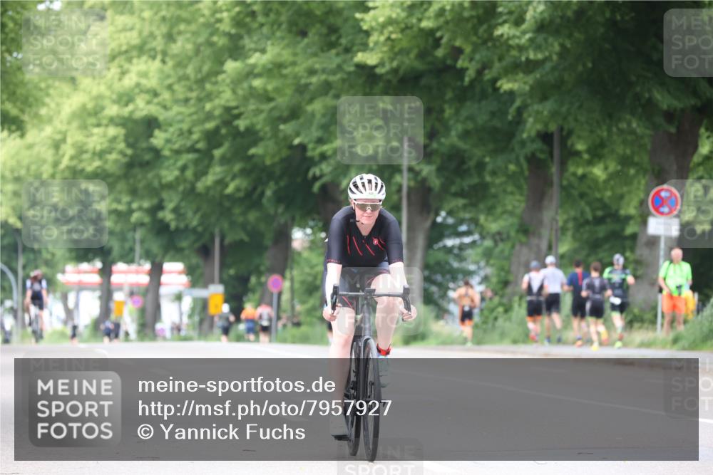 15.06.2025 - 7 Türme Triathlon Yannick Fuchs http://msf.ph/oto/7957927 15.06.2025 13:44:58 Radfahren 216, 352, 601, 959 meine-sportfotos.de