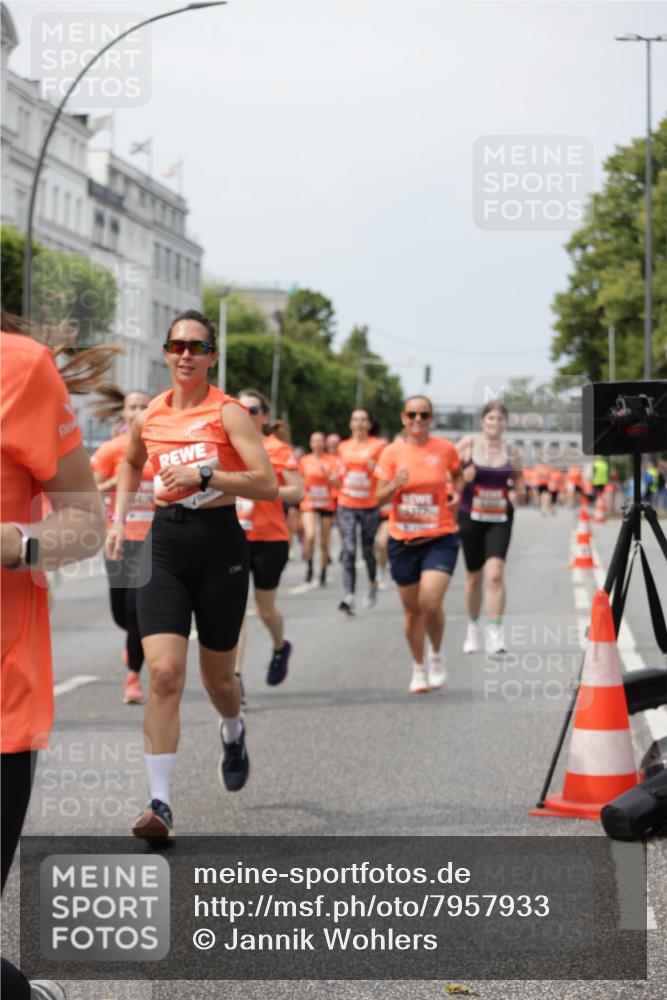15.06.2025 - REWE Women's Run Jannik Wohlers http://msf.ph/oto/7957933 15.06.2025 09:44:14 Laufen  meine-sportfotos.de
