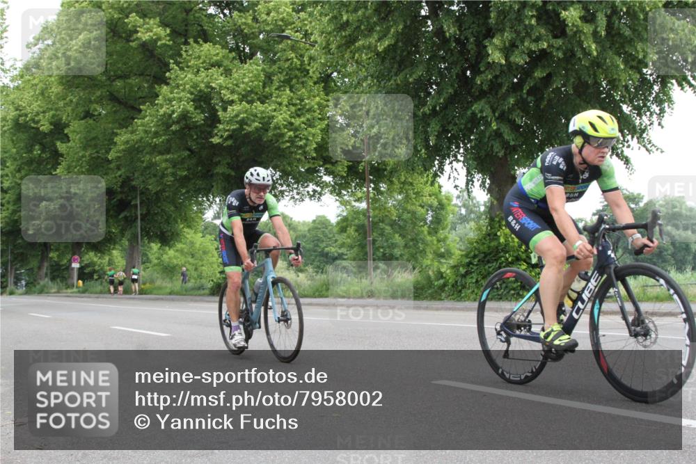 15.06.2025 - 7 Türme Triathlon Yannick Fuchs http://msf.ph/oto/7958002 15.06.2025 10:06:15 Radfahren  meine-sportfotos.de