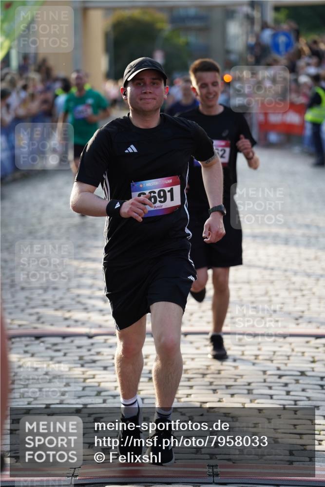 13.06.2025 - Holstenköstenlauf Felixshl http://msf.ph/oto/7958033 13.06.2025 19:48:45 Laufen 2362, 2669, 2691, 2786, 3052, 3648, 3787 meine-sportfotos.de