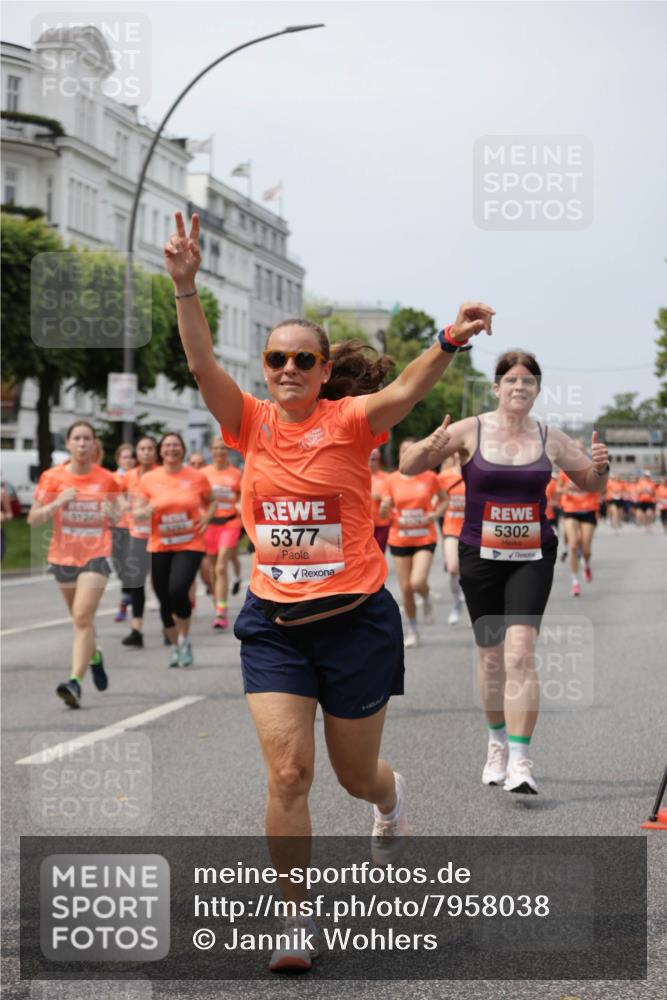 15.06.2025 - REWE Women's Run Jannik Wohlers http://msf.ph/oto/7958038 15.06.2025 09:44:16 Laufen 5124, 5377, 5302 meine-sportfotos.de