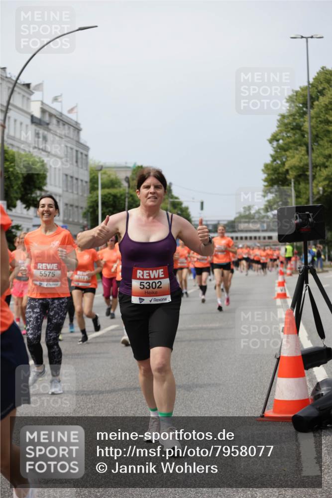 15.06.2025 - REWE Women's Run Jannik Wohlers http://msf.ph/oto/7958077 15.06.2025 09:44:17 Laufen 5575, 5302 meine-sportfotos.de