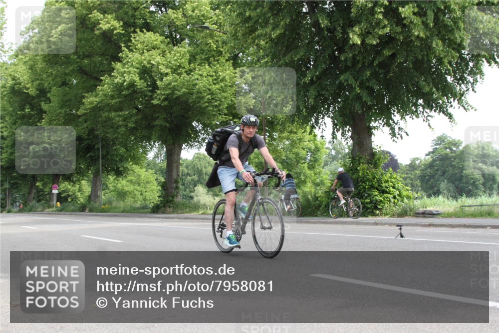 15.06.2025 - 7 Türme Triathlon Yannick Fuchs http://msf.ph/oto/7958081 15.06.2025 10:33:07 Radfahren  meine-sportfotos.de