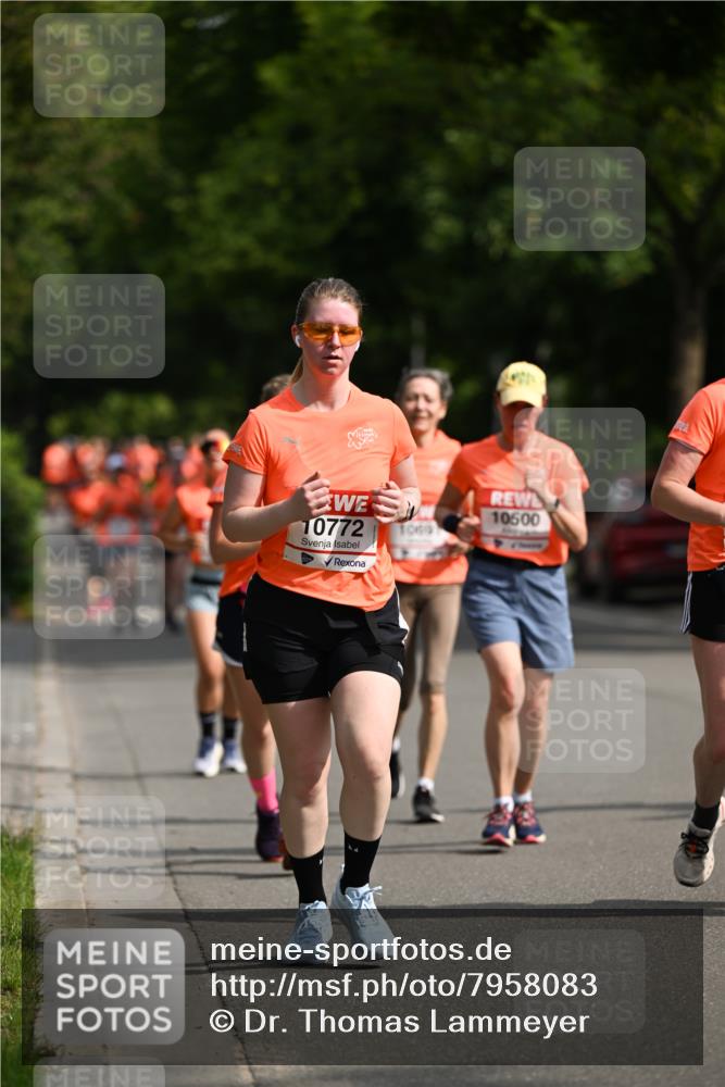 15.06.2025 - REWE Women's Run Dr. Thomas Lammeyer http://msf.ph/oto/7958083 15.06.2025 09:48:05 Laufen 10772, 1069, 10600 meine-sportfotos.de
