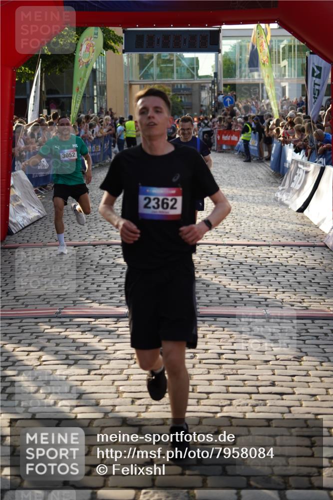 13.06.2025 - Holstenköstenlauf Felixshl http://msf.ph/oto/7958084 13.06.2025 19:48:48 Laufen 2282, 2362, 2408, 2669, 2685, 2691, 2786, 3052, 3622, 3787 meine-sportfotos.de