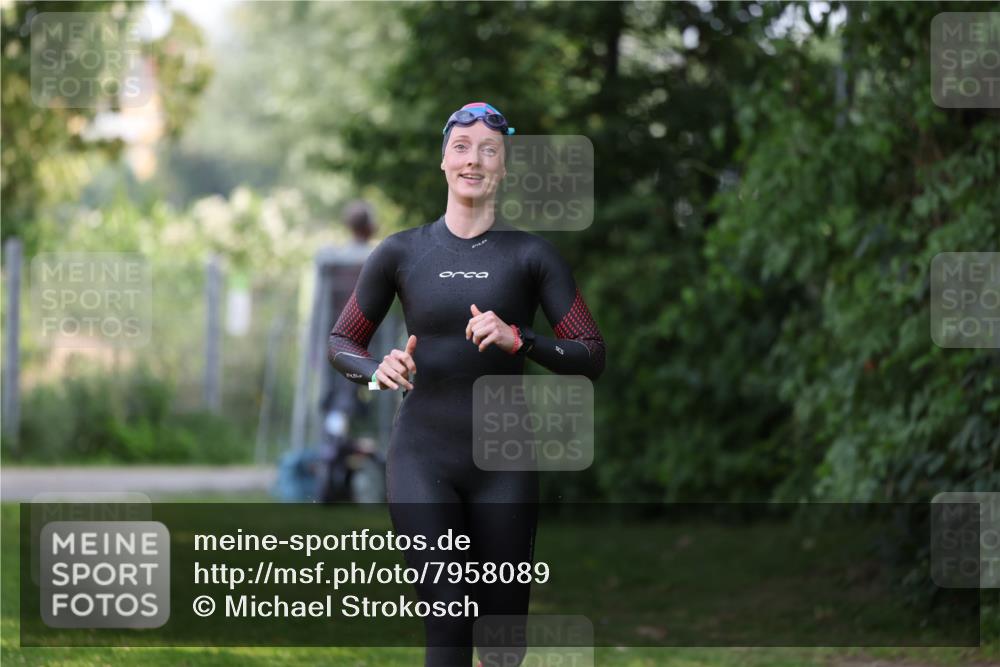 15.06.2025 - 7 Türme Triathlon Michael Strokosch http://msf.ph/oto/7958089 15.06.2025 12:37:40 Schwimmen 356, 368 meine-sportfotos.de