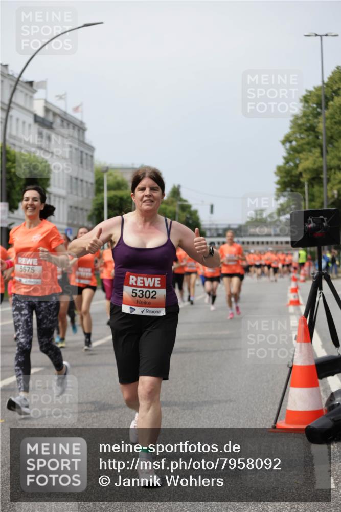 15.06.2025 - REWE Women's Run Jannik Wohlers http://msf.ph/oto/7958092 15.06.2025 09:44:17 Laufen 5575, 5302 meine-sportfotos.de