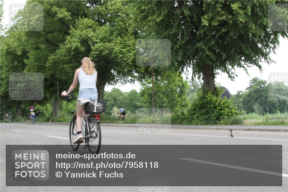 15.06.2025 - 7 Türme Triathlon Yannick Fuchs http://msf.ph/oto/7958118 15.06.2025 10:50:34 Radfahren  meine-sportfotos.de