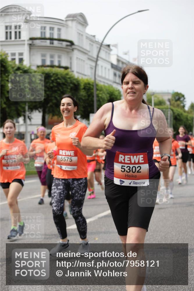 15.06.2025 - REWE Women's Run Jannik Wohlers http://msf.ph/oto/7958121 15.06.2025 09:44:17 Laufen 5124, 5575, 5302 meine-sportfotos.de