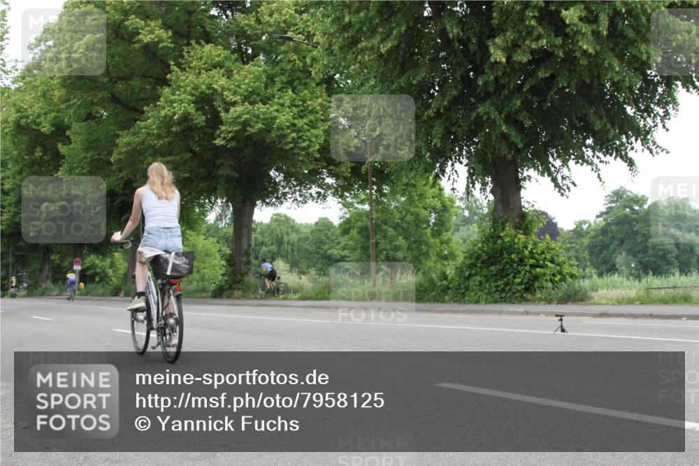 15.06.2025 - 7 Türme Triathlon Yannick Fuchs http://msf.ph/oto/7958125 15.06.2025 10:50:34 Radfahren  meine-sportfotos.de
