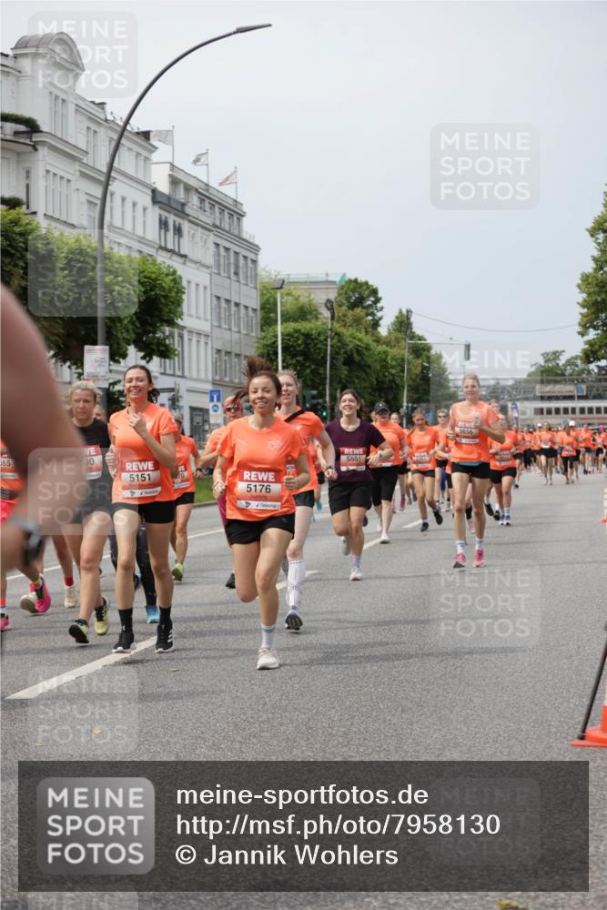 15.06.2025 - REWE Women's Run Jannik Wohlers http://msf.ph/oto/7958130 15.06.2025 09:44:18 Laufen 90, 5151, 70, 5176, 5581, 5656 meine-sportfotos.de