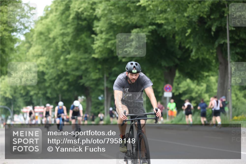 15.06.2025 - 7 Türme Triathlon Yannick Fuchs http://msf.ph/oto/7958148 15.06.2025 13:45:41 Radfahren 517, 922, 1027, 1145, 1191 meine-sportfotos.de