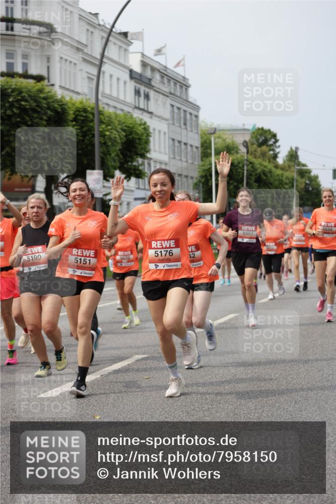 15.06.2025 - REWE Women's Run Jannik Wohlers http://msf.ph/oto/7958150 15.06.2025 09:44:18 Laufen 5190, 5670, 5176, 42, 5151, 5581, 5656 meine-sportfotos.de