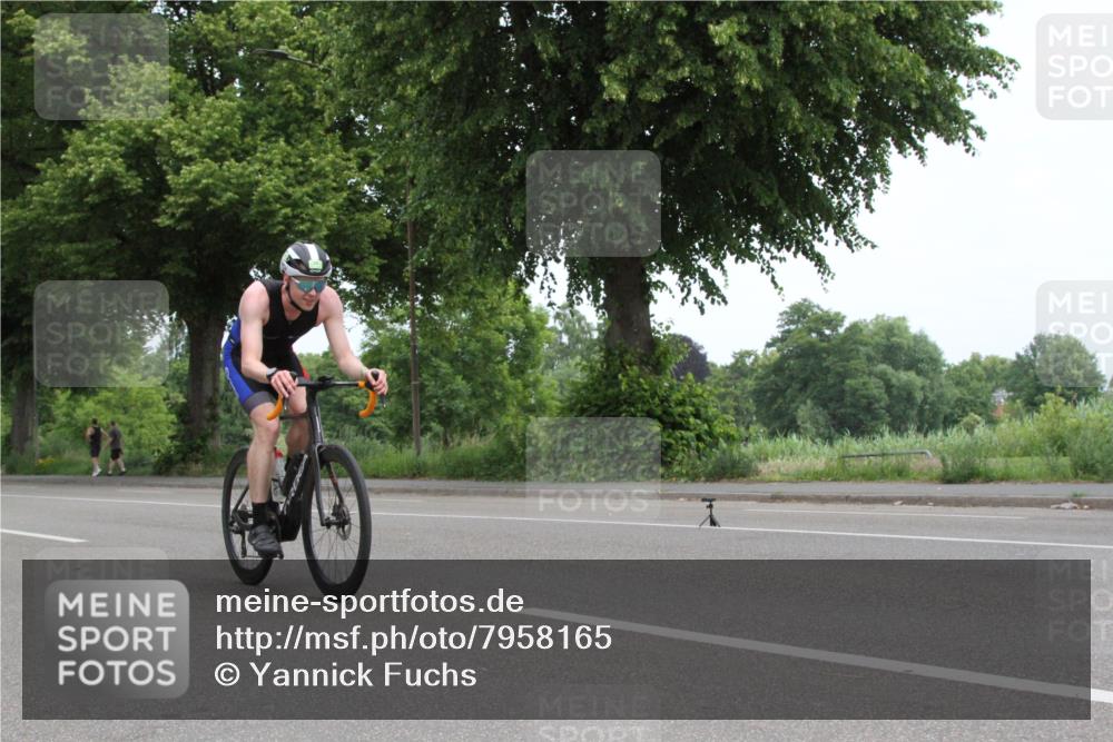 15.06.2025 - 7 Türme Triathlon Yannick Fuchs http://msf.ph/oto/7958165 15.06.2025 11:02:25 Radfahren  meine-sportfotos.de