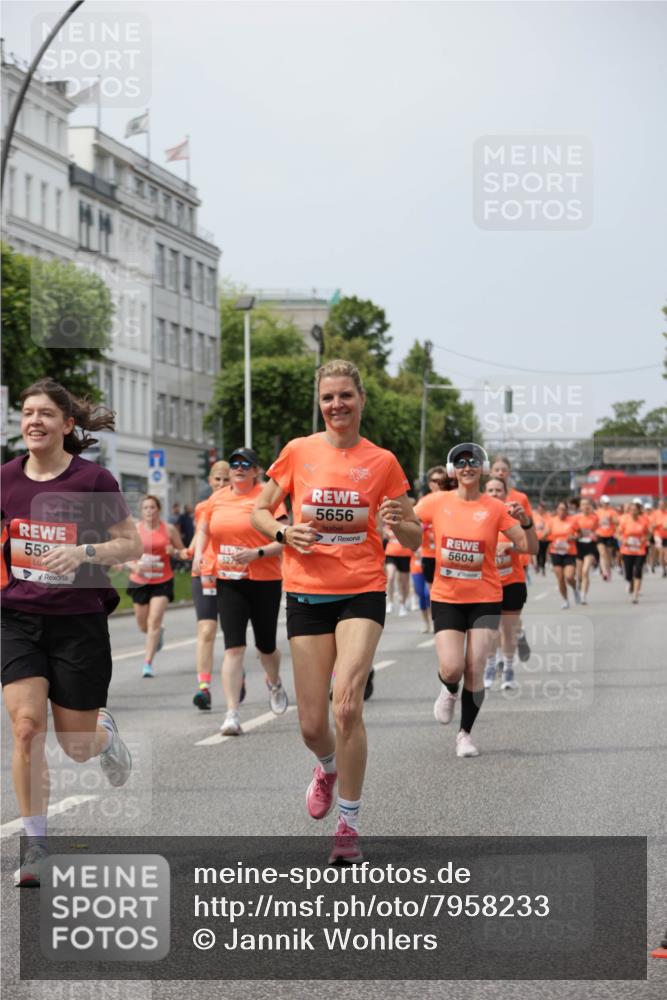 15.06.2025 - REWE Women's Run Jannik Wohlers http://msf.ph/oto/7958233 15.06.2025 09:44:20 Laufen 55, 527, 5656, 5604 meine-sportfotos.de