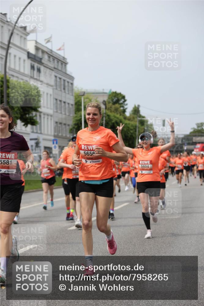 15.06.2025 - REWE Women's Run Jannik Wohlers http://msf.ph/oto/7958265 15.06.2025 09:44:21 Laufen 5581, 5656, 5604 meine-sportfotos.de