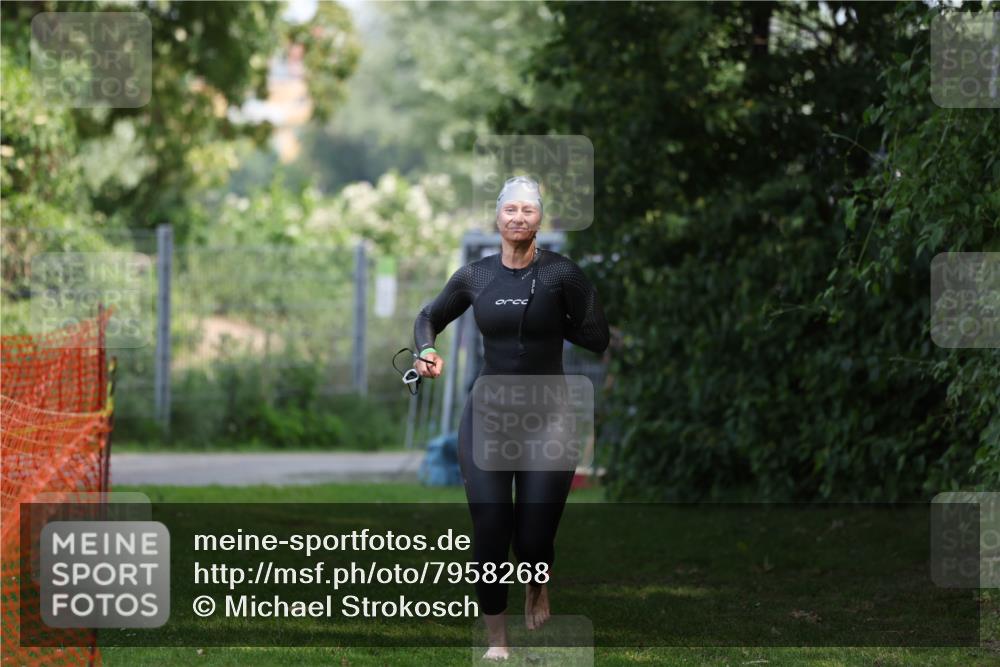 15.06.2025 - 7 Türme Triathlon Michael Strokosch http://msf.ph/oto/7958268 15.06.2025 12:39:24 Schwimmen 444, 517, 662 meine-sportfotos.de