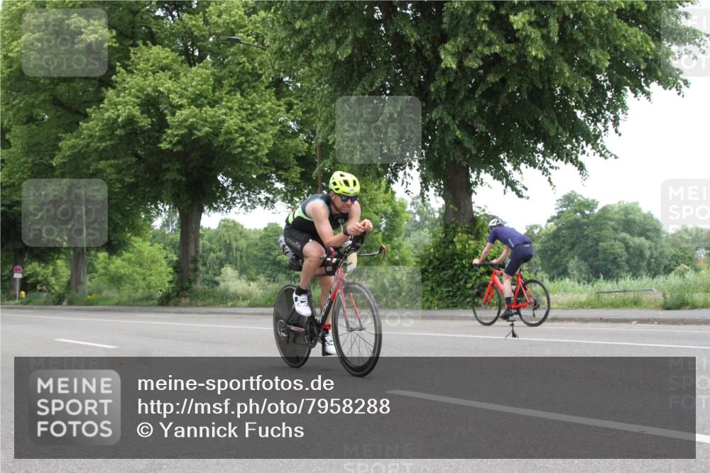 15.06.2025 - 7 Türme Triathlon Yannick Fuchs http://msf.ph/oto/7958288 15.06.2025 11:08:31 Radfahren  meine-sportfotos.de