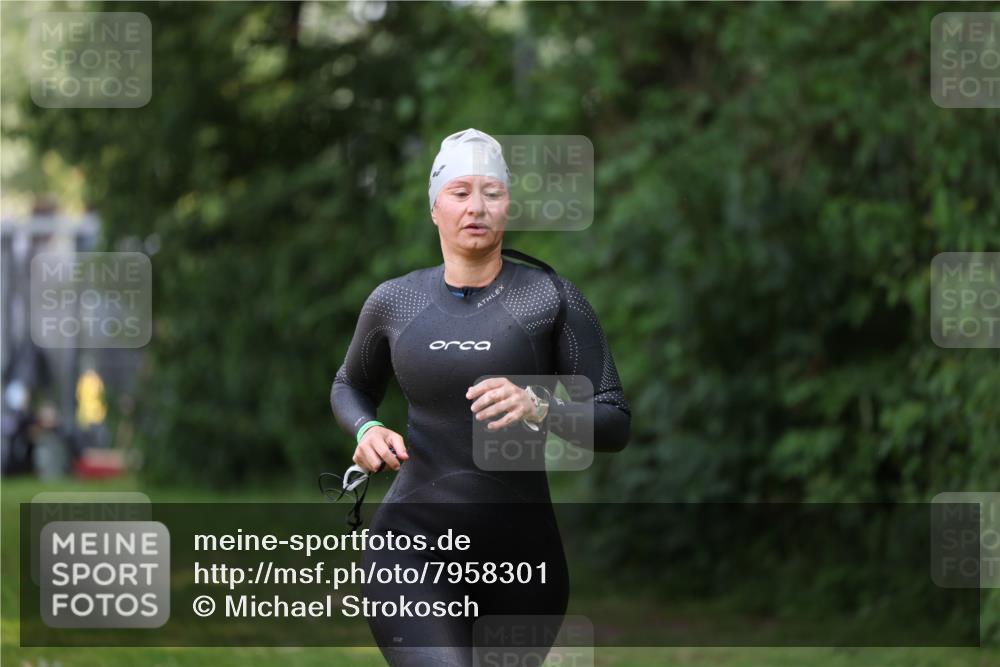 15.06.2025 - 7 Türme Triathlon Michael Strokosch http://msf.ph/oto/7958301 15.06.2025 12:39:27 Schwimmen 444, 517, 662 meine-sportfotos.de