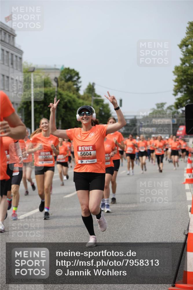 15.06.2025 - REWE Women's Run Jannik Wohlers http://msf.ph/oto/7958313 15.06.2025 09:44:22 Laufen 5361 meine-sportfotos.de