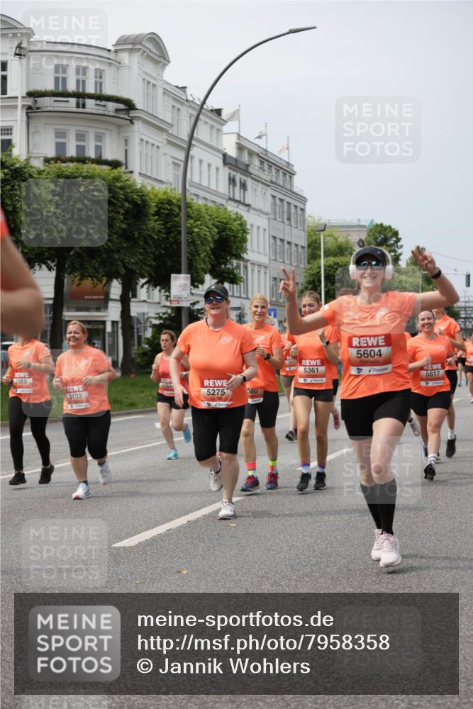 15.06.2025 - REWE Women's Run Jannik Wohlers http://msf.ph/oto/7958358 15.06.2025 09:44:22 Laufen 5169, 5051, 5275, 360, 5199, 5604, 5361, 5617 meine-sportfotos.de