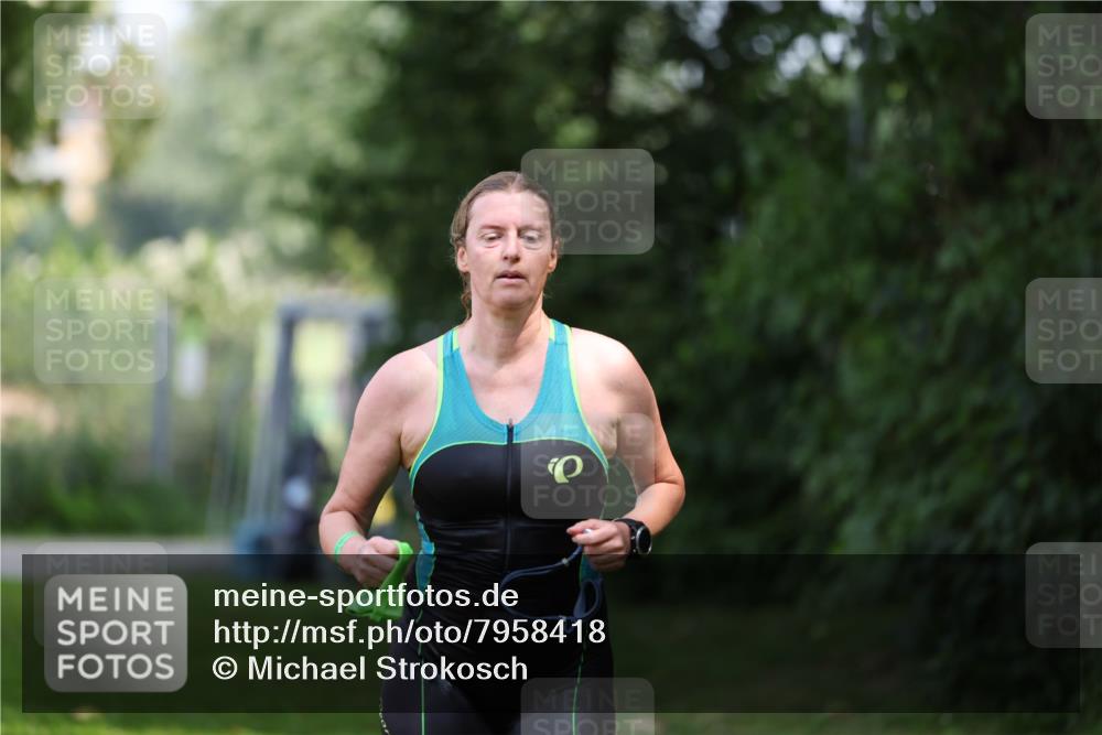 15.06.2025 - 7 Türme Triathlon Michael Strokosch http://msf.ph/oto/7958418 15.06.2025 12:39:48 Schwimmen 405, 484, 662 meine-sportfotos.de