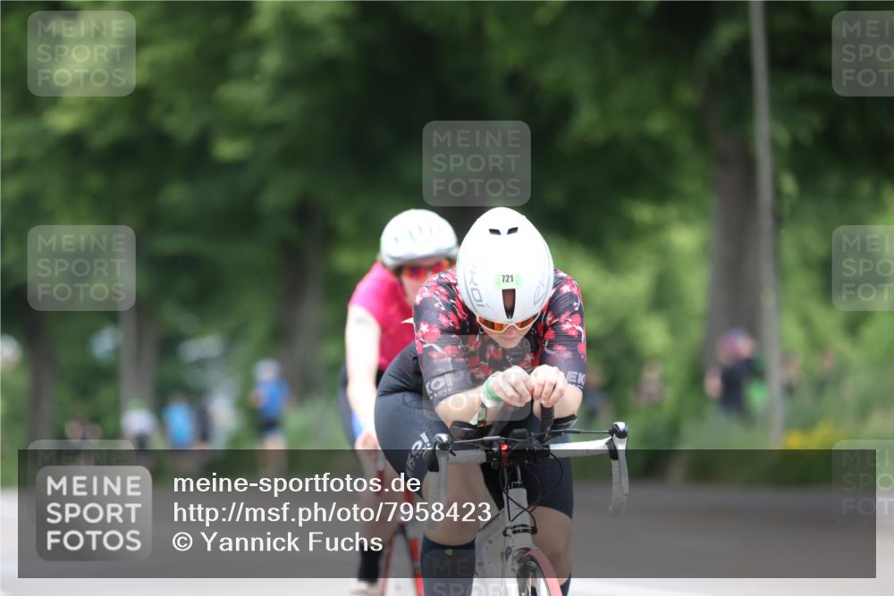15.06.2025 - 7 Türme Triathlon Yannick Fuchs http://msf.ph/oto/7958423 15.06.2025 13:46:16 Radfahren 721, 790, 906, 997, 1042, 1129 meine-sportfotos.de