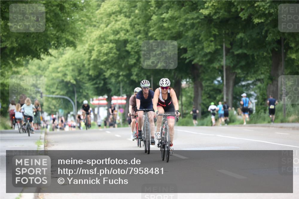 15.06.2025 - 7 Türme Triathlon Yannick Fuchs http://msf.ph/oto/7958481 15.06.2025 13:46:20 Radfahren 790, 906, 1042, 1126 meine-sportfotos.de