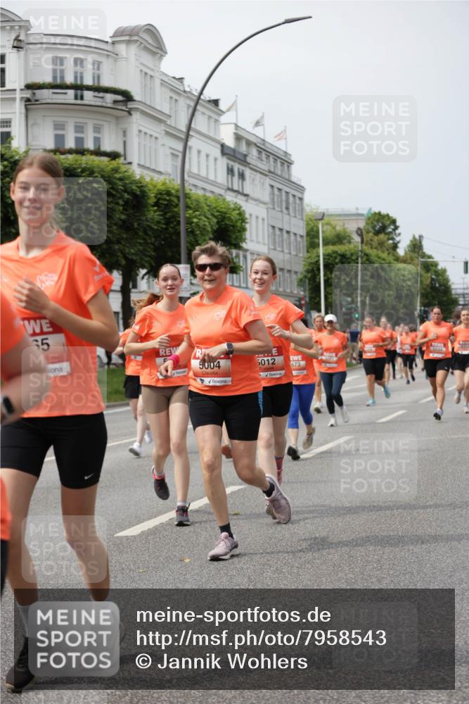 15.06.2025 - REWE Women's Run Jannik Wohlers http://msf.ph/oto/7958543 15.06.2025 09:44:26 Laufen 65, 5004, 5012, 673, 5534 meine-sportfotos.de