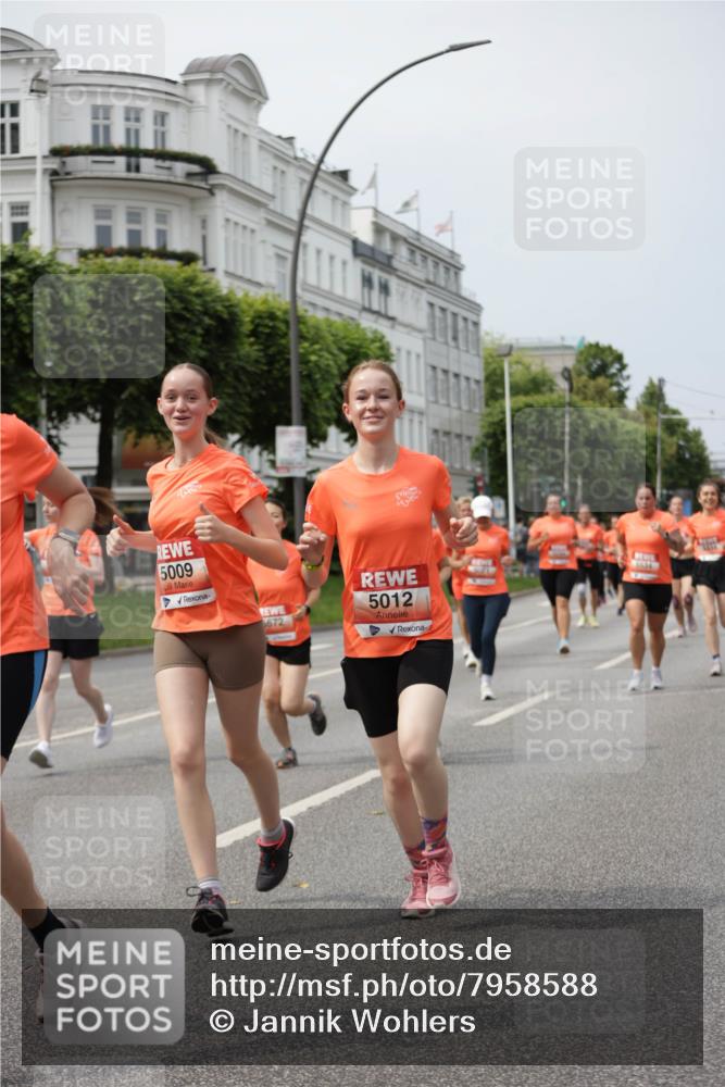 15.06.2025 - REWE Women's Run Jannik Wohlers http://msf.ph/oto/7958588 15.06.2025 09:44:27 Laufen 5009, 5672, 5012 meine-sportfotos.de