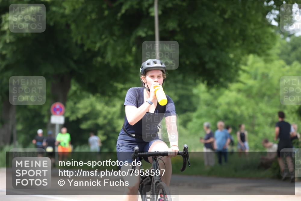 15.06.2025 - 7 Türme Triathlon Yannick Fuchs http://msf.ph/oto/7958597 15.06.2025 13:46:29 Radfahren 453, 813, 1126, 1161 meine-sportfotos.de