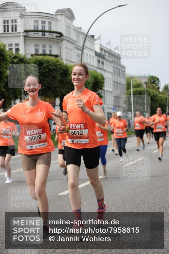 15.06.2025 - REWE Women's Run Jannik Wohlers http://msf.ph/oto/7958615 15.06.2025 09:44:28 Laufen 5442, 5009, 5012, 73 meine-sportfotos.de