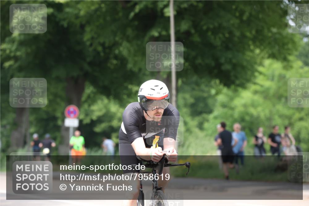15.06.2025 - 7 Türme Triathlon Yannick Fuchs http://msf.ph/oto/7958619 15.06.2025 13:46:30 Radfahren 453, 813, 1126, 1161 meine-sportfotos.de