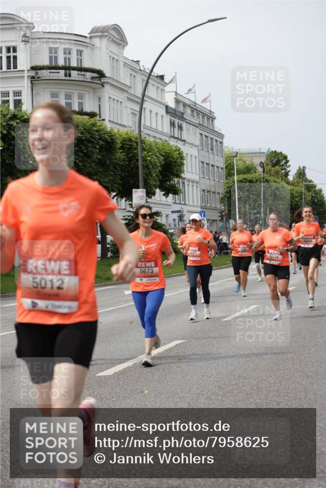 15.06.2025 - REWE Women's Run Jannik Wohlers http://msf.ph/oto/7958625 15.06.2025 09:44:28 Laufen 5012, 5673, 5071, 5534, 5334 meine-sportfotos.de