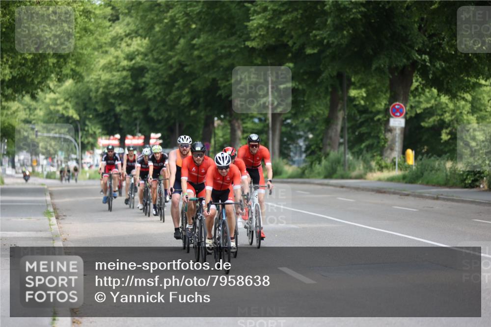 15.06.2025 - 7 Türme Triathlon Yannick Fuchs http://msf.ph/oto/7958638 15.06.2025 09:48:36 Radfahren 31, 33, 34, 35, 71, 74, 75, 101, 104 meine-sportfotos.de