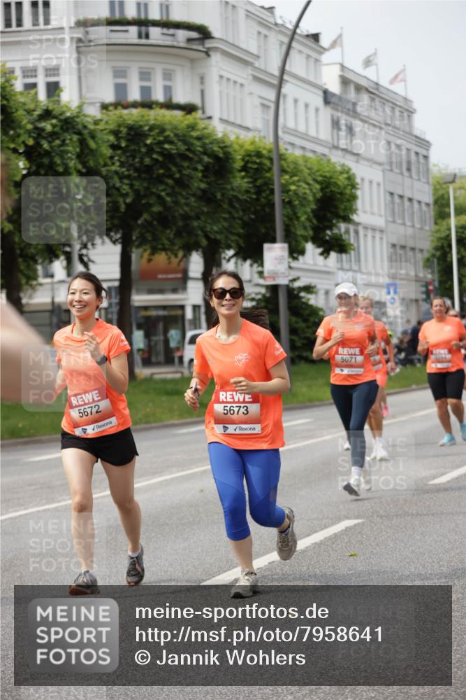 15.06.2025 - REWE Women's Run Jannik Wohlers http://msf.ph/oto/7958641 15.06.2025 09:44:28 Laufen 5672, 5673, 5071 meine-sportfotos.de