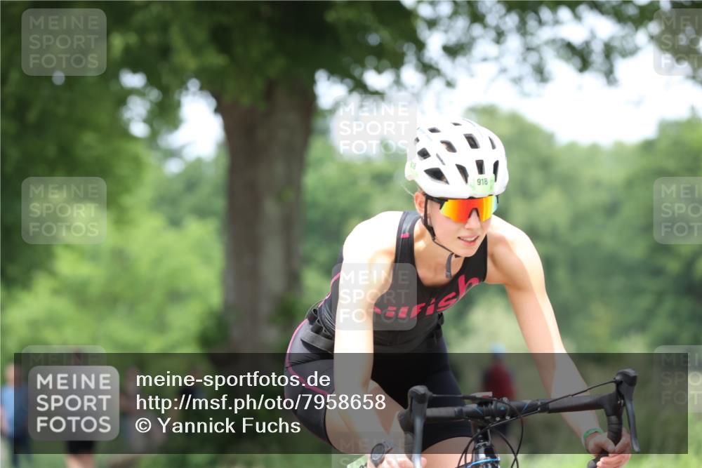 15.06.2025 - 7 Türme Triathlon Yannick Fuchs http://msf.ph/oto/7958658 15.06.2025 13:46:33 Radfahren 453, 813 meine-sportfotos.de