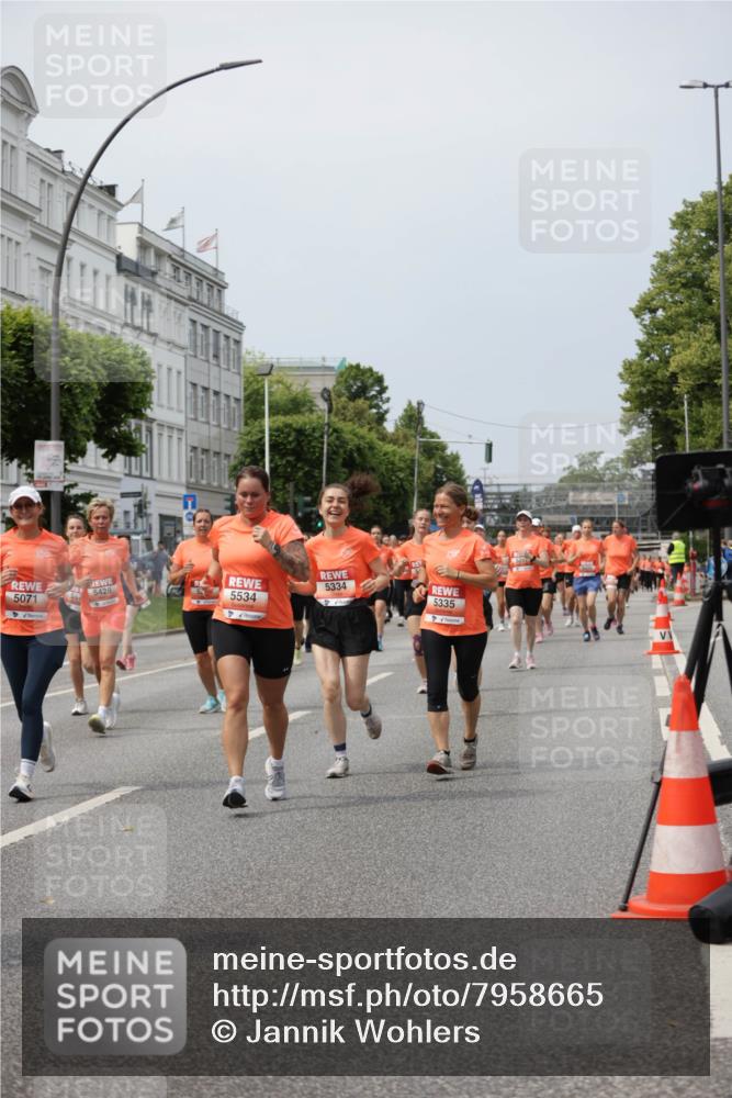 15.06.2025 - REWE Women's Run Jannik Wohlers http://msf.ph/oto/7958665 15.06.2025 09:44:29 Laufen 5334, 5534, 5335, 5071 meine-sportfotos.de