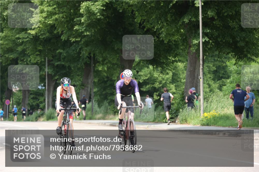 15.06.2025 - 7 Türme Triathlon Yannick Fuchs http://msf.ph/oto/7958682 15.06.2025 13:46:34 Radfahren 453, 813 meine-sportfotos.de
