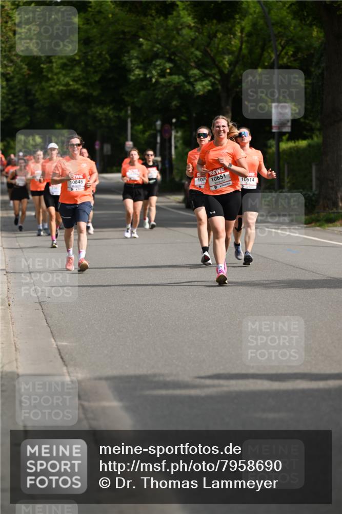 15.06.2025 - REWE Women's Run Dr. Thomas Lammeyer http://msf.ph/oto/7958690 15.06.2025 09:48:31 Laufen 10651, 10514 meine-sportfotos.de