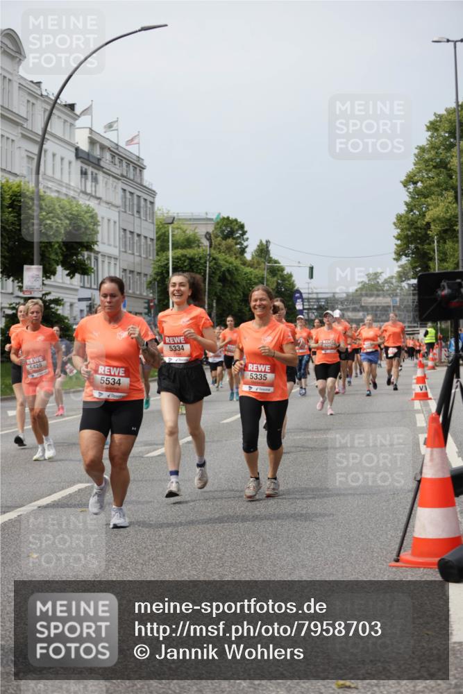 15.06.2025 - REWE Women's Run Jannik Wohlers http://msf.ph/oto/7958703 15.06.2025 09:44:30 Laufen 5428, 5534, 5334, 5335 meine-sportfotos.de