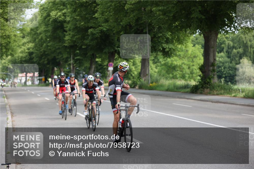 15.06.2025 - 7 Türme Triathlon Yannick Fuchs http://msf.ph/oto/7958723 15.06.2025 09:48:38 Radfahren 31, 33, 34, 35, 71, 74, 75, 101, 104 meine-sportfotos.de