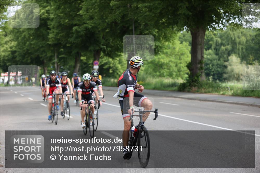 15.06.2025 - 7 Türme Triathlon Yannick Fuchs http://msf.ph/oto/7958731 15.06.2025 09:48:38 Radfahren 31, 33, 34, 35, 71, 74, 75, 101, 104 meine-sportfotos.de