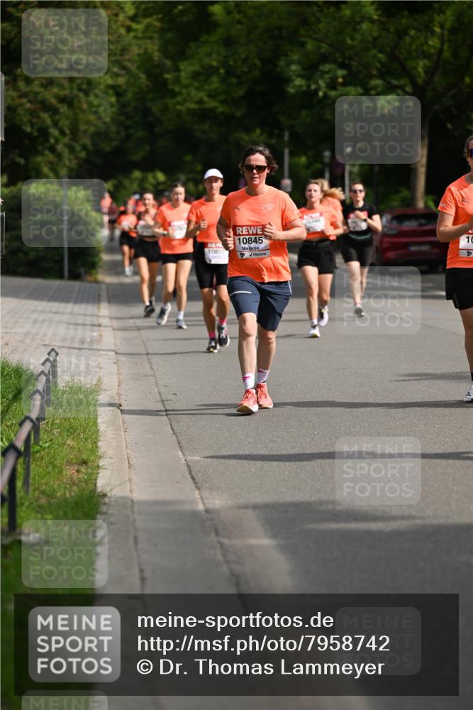 15.06.2025 - REWE Women's Run Dr. Thomas Lammeyer http://msf.ph/oto/7958742 15.06.2025 09:48:34 Laufen 10857, 10845, 2346, 10 meine-sportfotos.de