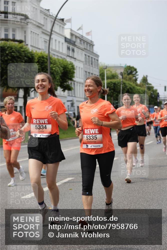 15.06.2025 - REWE Women's Run Jannik Wohlers http://msf.ph/oto/7958766 15.06.2025 09:44:31 Laufen 28, 5334, 5335 meine-sportfotos.de