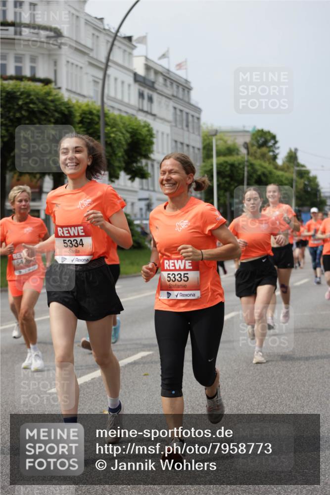 15.06.2025 - REWE Women's Run Jannik Wohlers http://msf.ph/oto/7958773 15.06.2025 09:44:31 Laufen 54, 5334, 5335 meine-sportfotos.de