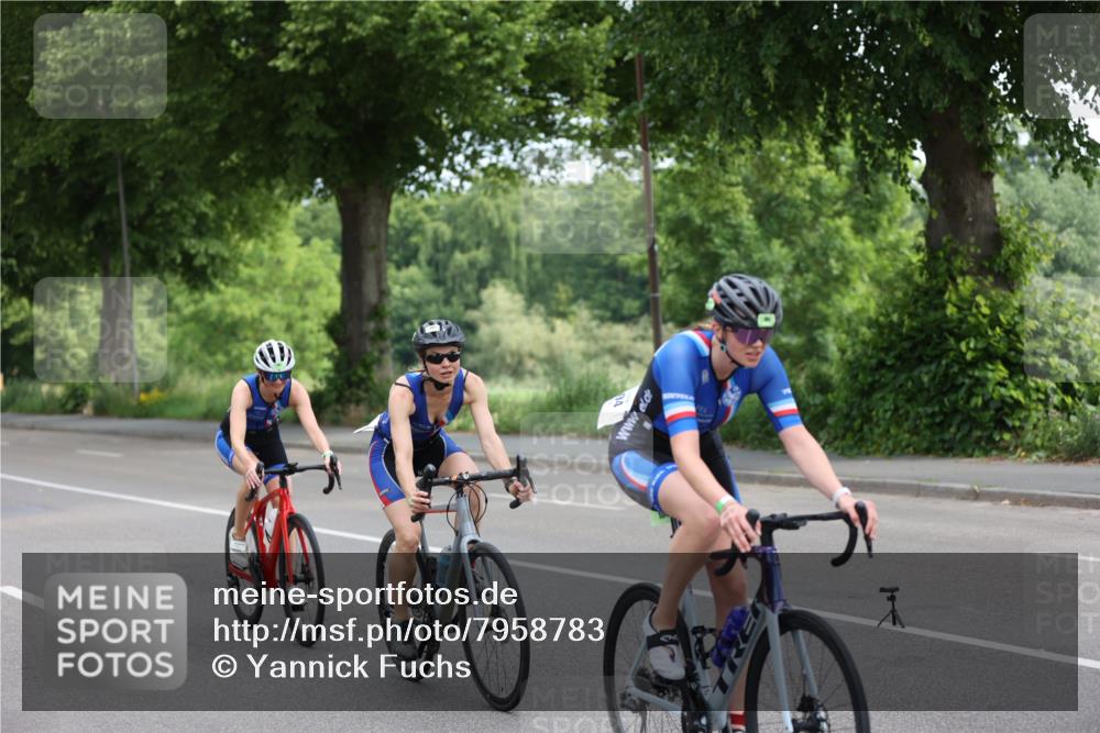 15.06.2025 - 7 Türme Triathlon Yannick Fuchs http://msf.ph/oto/7958783 15.06.2025 09:48:40 Radfahren 31, 33, 34, 35, 71, 74, 75, 101, 104 meine-sportfotos.de